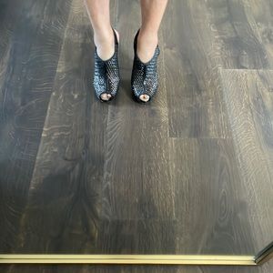 GIUSEPPE ZANOTTI - patent black weaved sling-back shoe